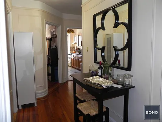 Rented by Bond New York | media 21