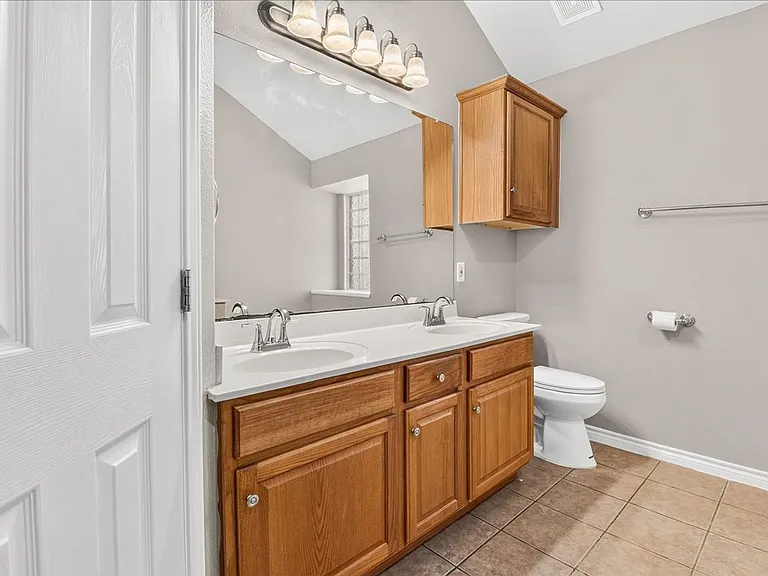 5114 Spring Brook Dr — Photo 22