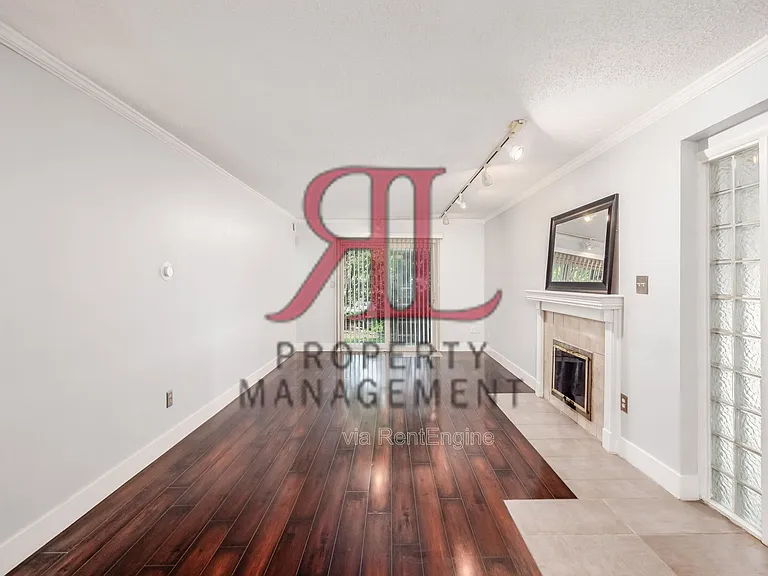 1212 Lake Shore Dr — Photo 8