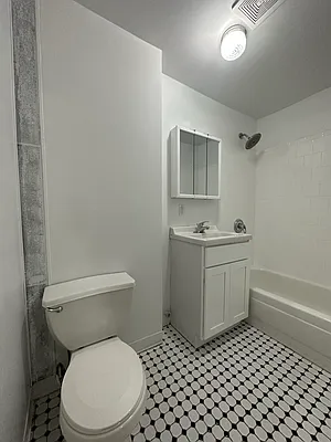 Rented by Peter R. Hungerford, LREB | media 19