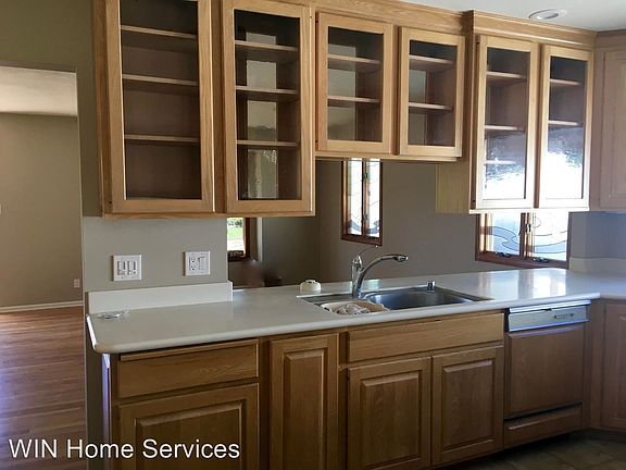 5th image of 1508 Manzanita Ln