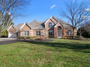 6617 Colonel Holcomb Dr, Crystal Lake, IL 60012