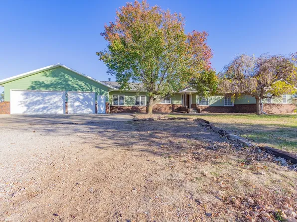 3109 S Holmes Rd, Salina, KS 67401