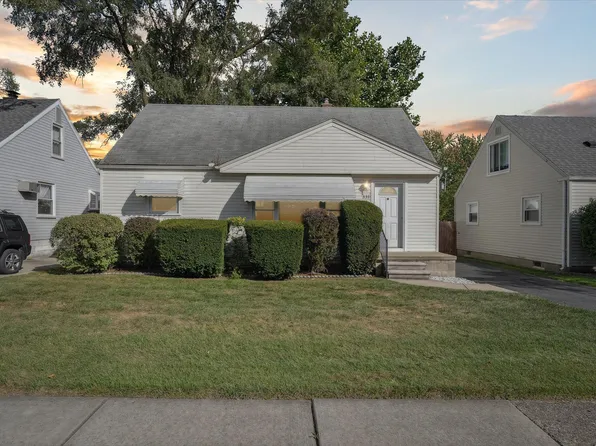 331 S Chocolay Ave, Clawson, MI 48017