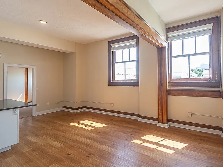 Oddfellows Apartments — Photo 35