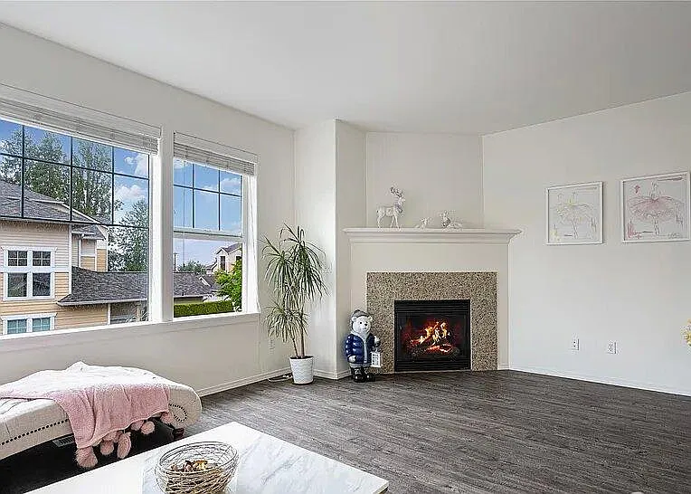 15 164th St SW #D3 — Photo 4