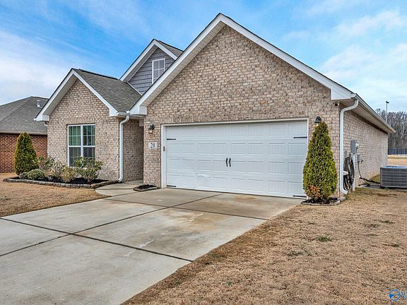 4th image of 28 Sage Oak Dr