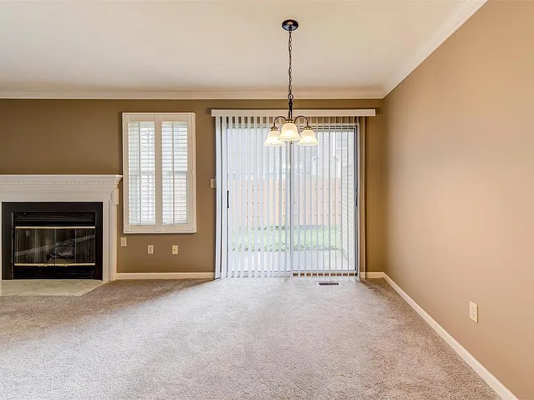 1745 Blue Oak Dr — Photo 1