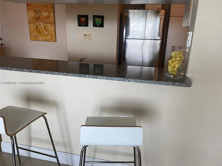 275 NE 18th St #809 — Photo 12