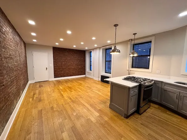 101 West 140th Street image 3 of 9