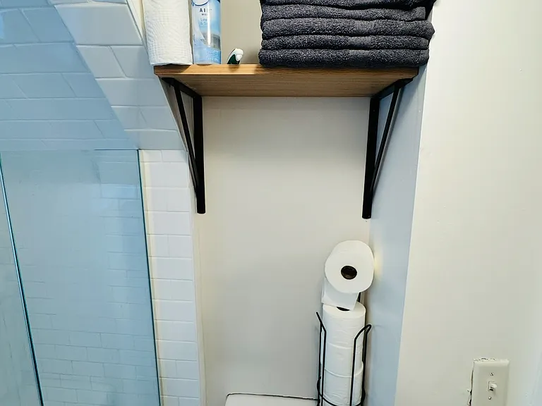 927 Sherburne Ave #1 — Photo 7