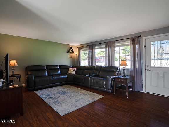 3204 Butterfield Rd Yakima WA-8>