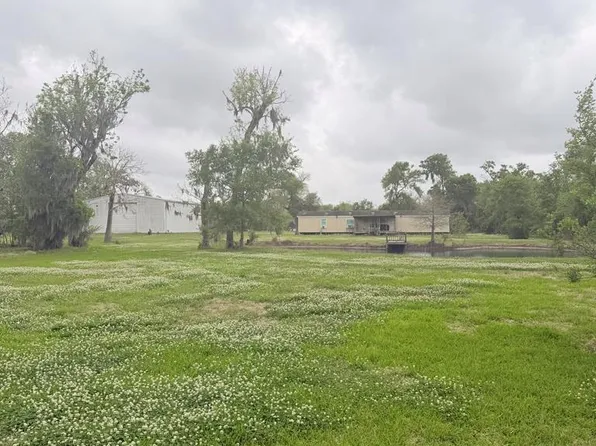 2744 County Road 415 #C, Brazoria, TX 77422