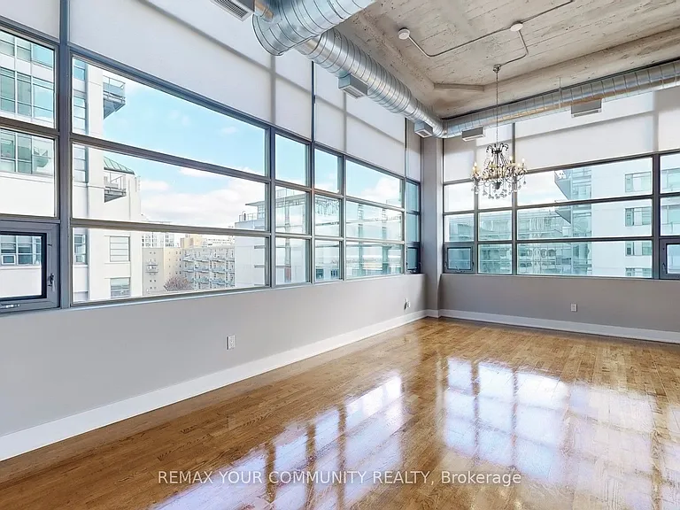 637 Lake Shore Blvd W #504 — Photo 6