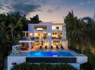 9066 Saint Ives Dr, Los Angeles, CA 90069