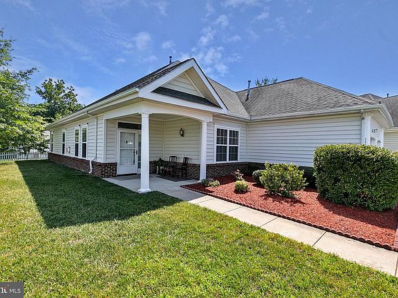 2nd image of 303 Fuller Ave