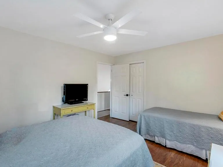 51 Roses Grove Rd — Photo 25