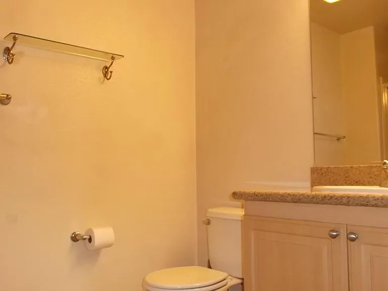2nd bathroom
