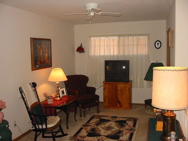 2nd image of 82 Northpointe Ln