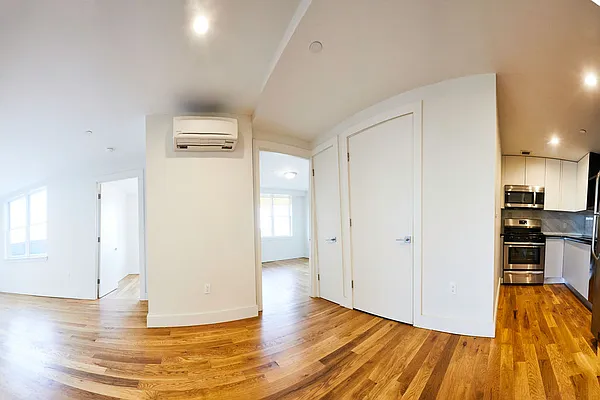 Rented by Lodger Corp | media 19