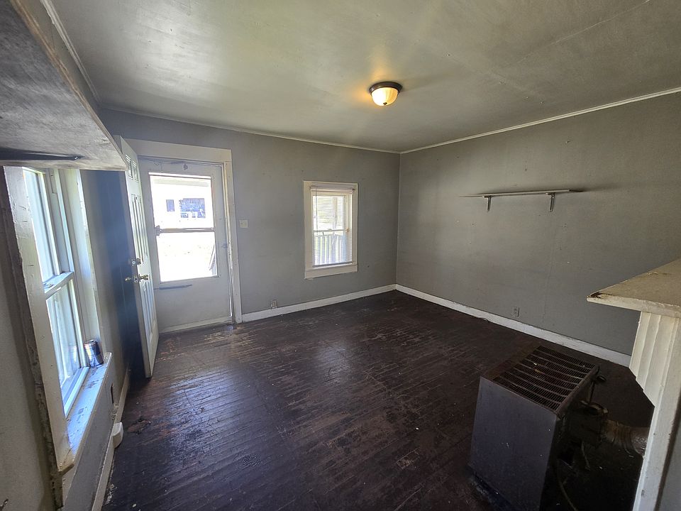 2nd image of 1407 Cooper St