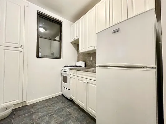 Rented by Corcoran | media 7