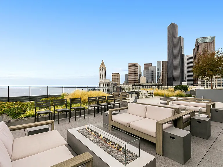 roof top lounge area