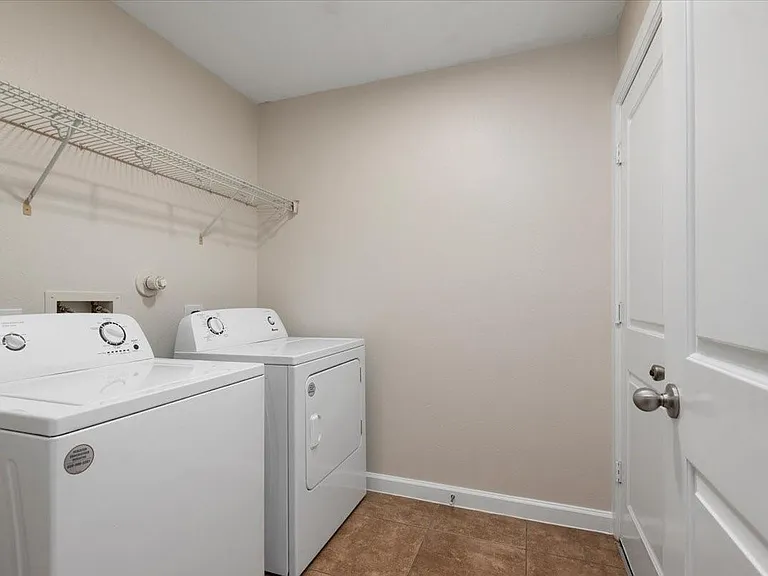 1906 Sonoma Breeze Dr — Photo 11