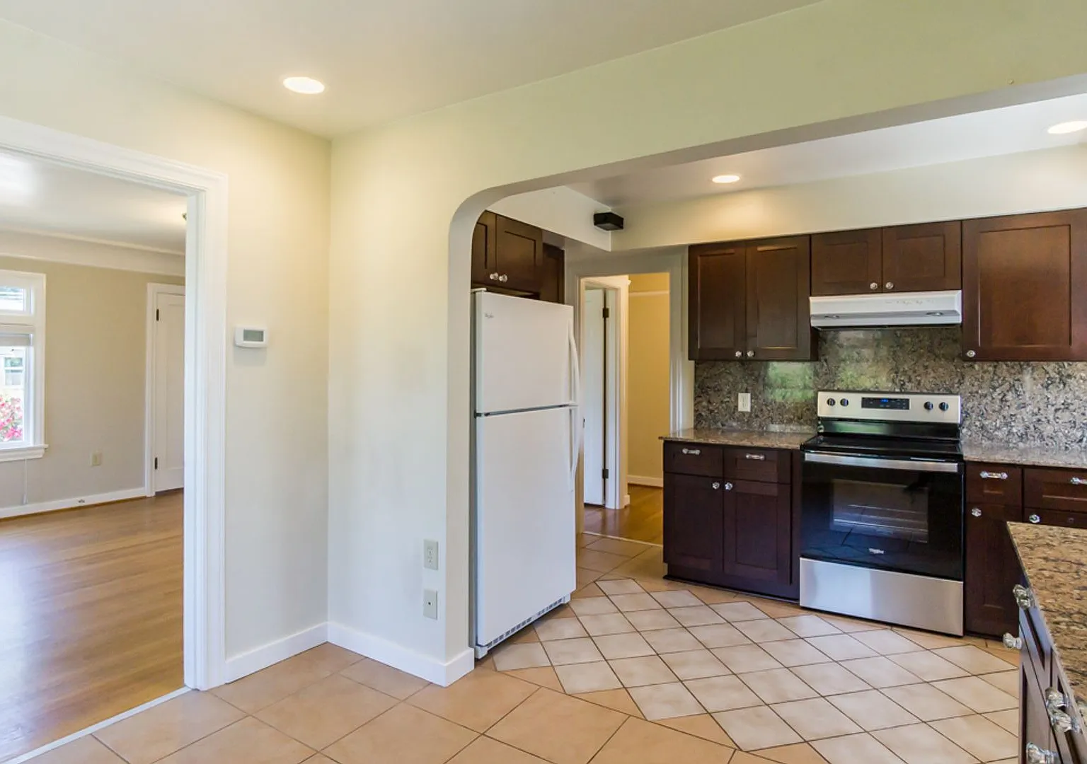 5bd/4ba Seattle Home — Photo 4