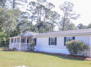 1253 Smith Rd, Waycross, GA 31503