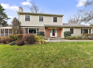 808 Hardscrabble Rd, Chappaqua, NY 10514