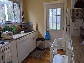 5th image of 583 Neeb St