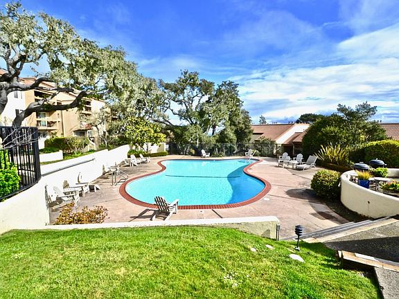 4th image of 4305 Golden Oaks Ln