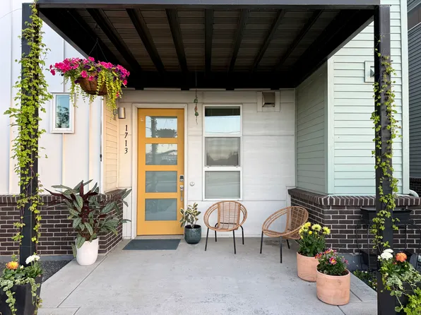 1713 W 67th Cir, Denver, CO 80221