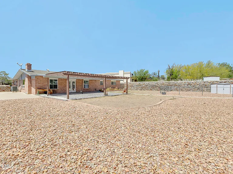 7112 Ramada Dr — Photo 26