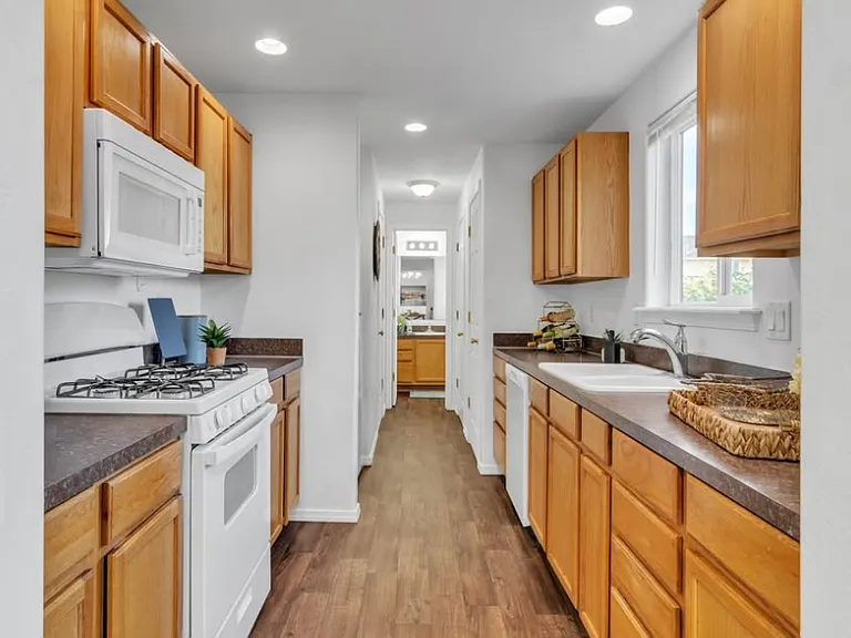 3062 Tierra Dr NE — Photo 8