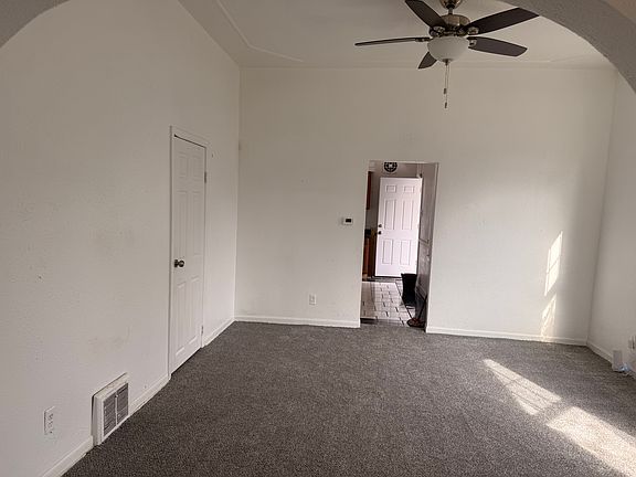 3rd image of 1107 E Frye Ave