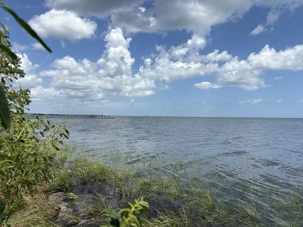 2962 Highway 98 E, Lanark Village, FL 32323