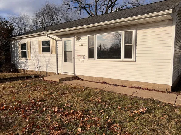 2018 E 7th St, Sterling, IL 61081