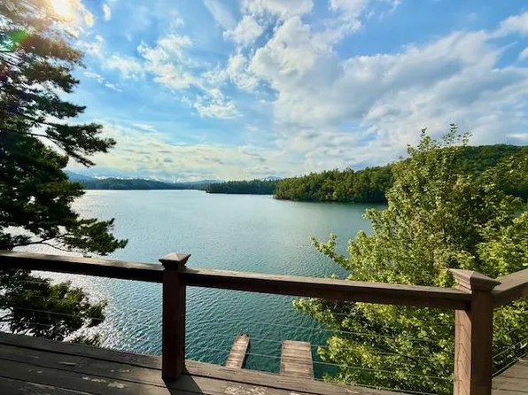 73 Island Dr, Robbinsville, NC 28771