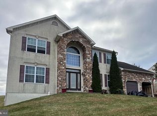 256 Buckhead Ln, Douglassville, PA 19518