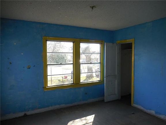 4th image of 8015 Hume Dr