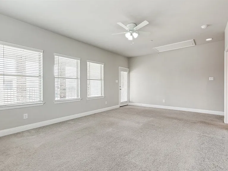1544 Windermere Way — Photo 10
