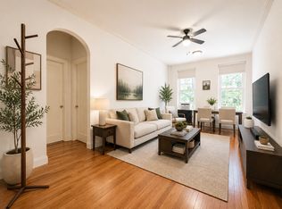 320 E 83rd St APT 1E, New York, NY 10028