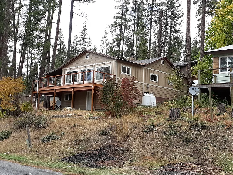 33132 Van Dissel Rd SE — Photo 1