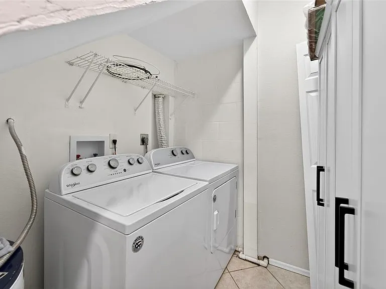 658 Green Valley Rd #B3 — Photo 42