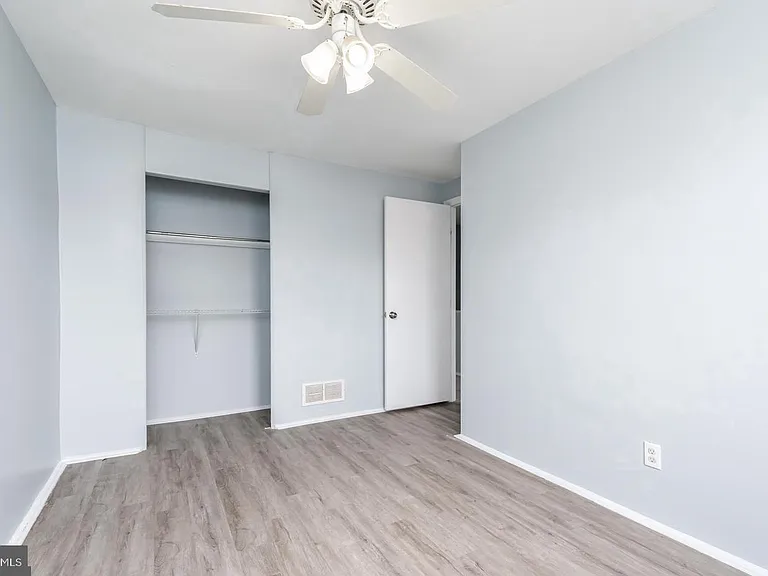 2020 Dineen Dr — Photo 9