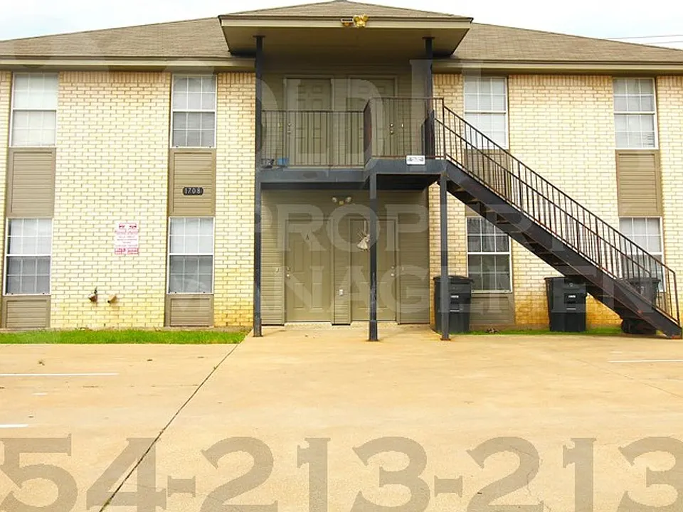 1708 Spring Rose Cir