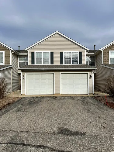 3297 Park Ridge Ln NE Photo 1