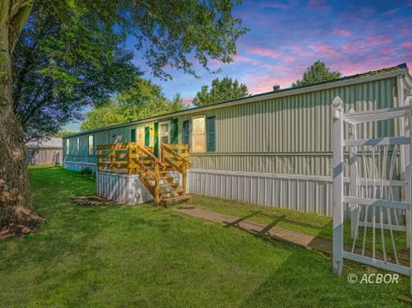 127 Apollo Ln, Chillicothe, OH 45601